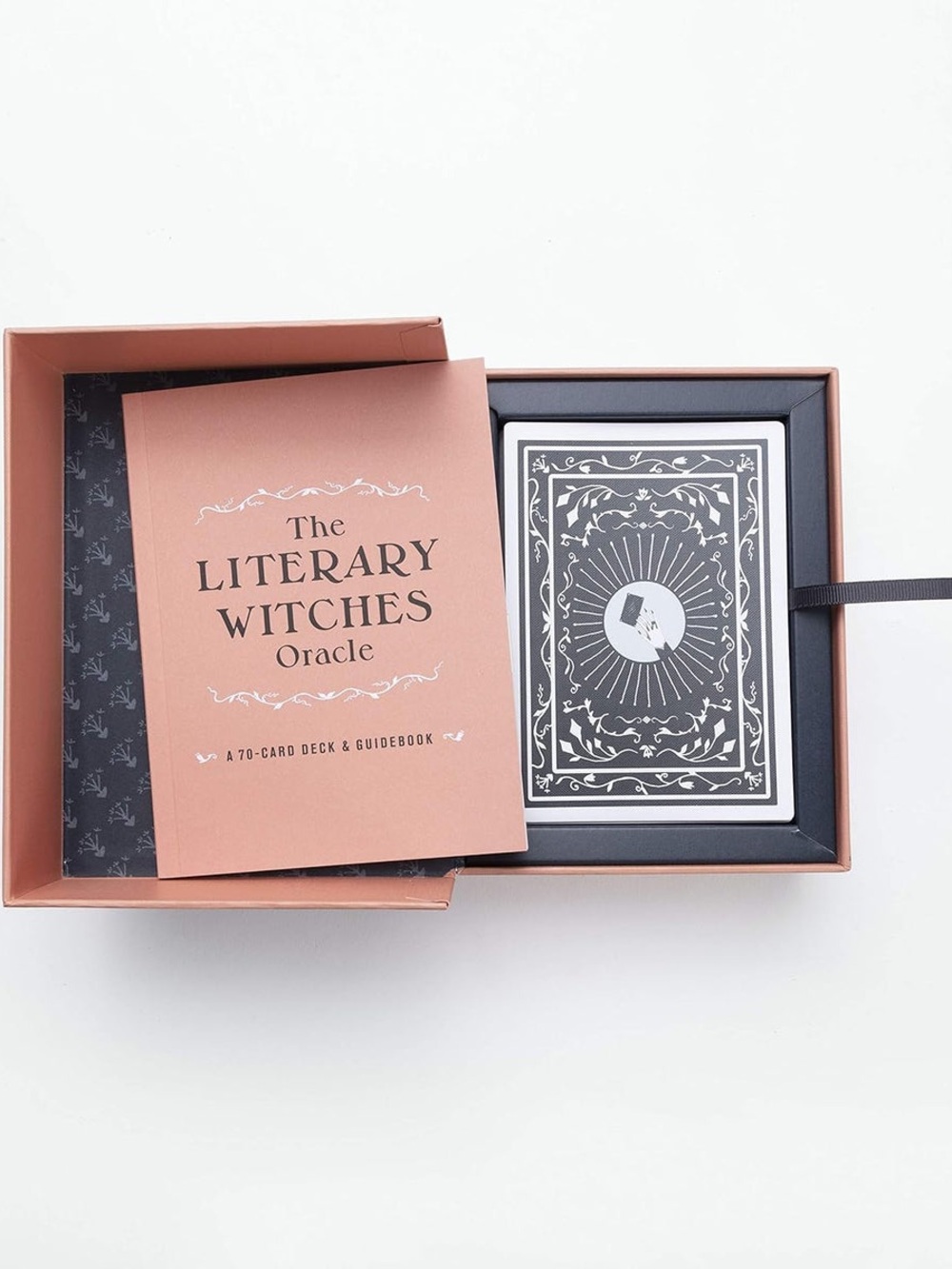 The Literary Witches Oracle Deck - Picture 3 of 5